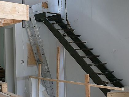 Металлокаркасная лестница в КП Речной