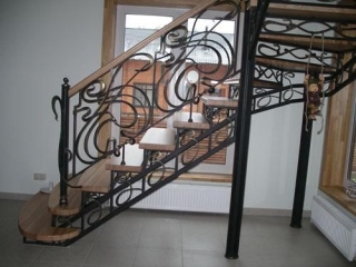Кованая лестница в коттеджном посёлке Левитан